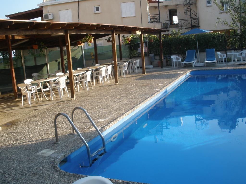 Klashiana Hotel Apartments Ворокліні Екстер'єр фото