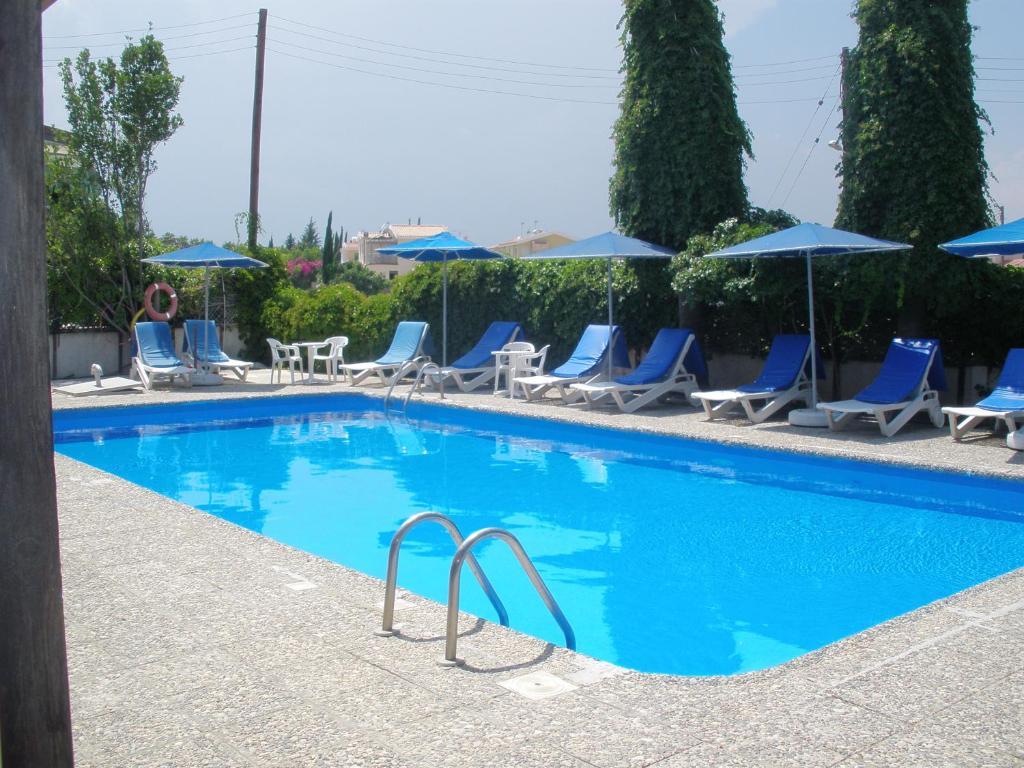 Klashiana Hotel Apartments Ворокліні Екстер'єр фото
