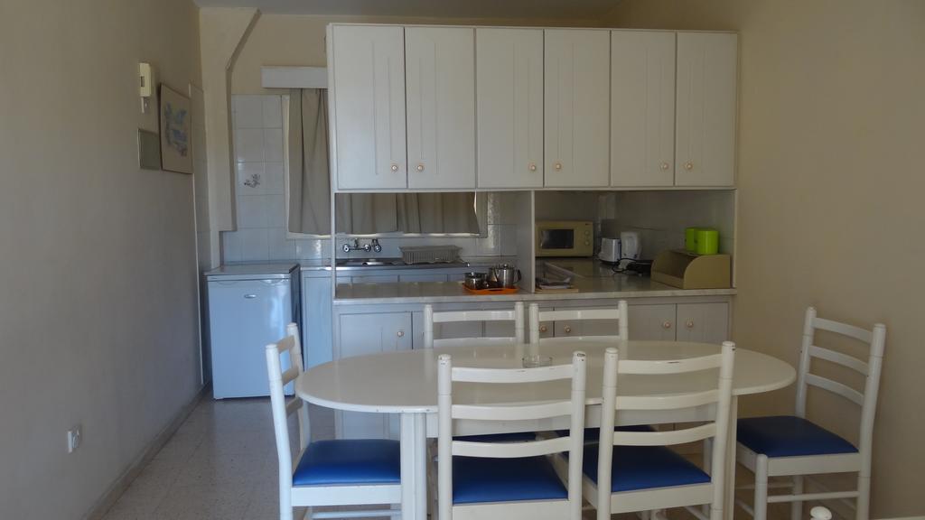 Klashiana Hotel Apartments Ворокліні Екстер'єр фото