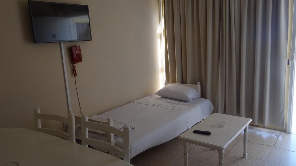 Klashiana Hotel Apartments Ворокліні Екстер'єр фото