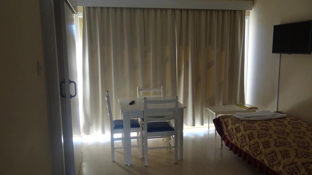 Klashiana Hotel Apartments Ворокліні Екстер'єр фото