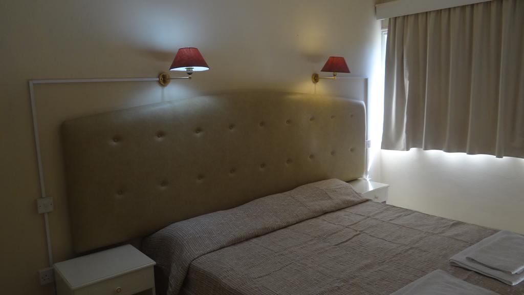 Klashiana Hotel Apartments Ворокліні Екстер'єр фото